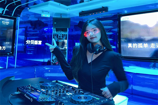 ‌上海壹号公馆ktv招聘美女dj包厢打碟