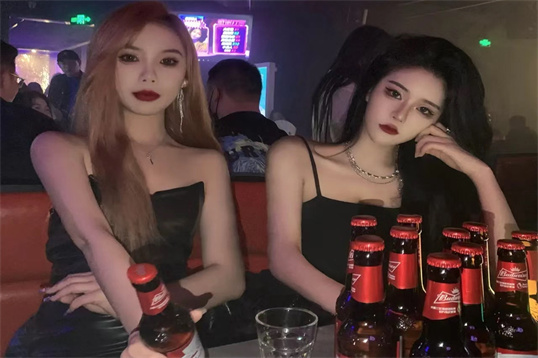  福州蓝悦汇ktv招聘模特只想好好努力赚钱的女孩看过来