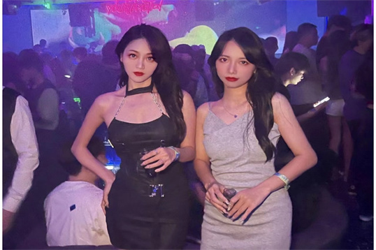 西安阳光星辉KTV招聘美女加入我们开启开启美好的明天