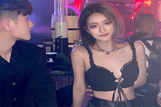 石家庄皇都KTV招聘服务员美女模特-火爆招人中