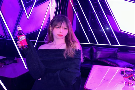昆山蓝孔雀KTV会所招聘为你的梦想保驾护航