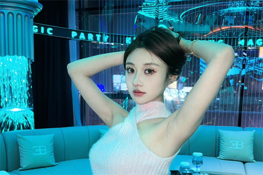 ktv清纯美女教你怎么样赚钱